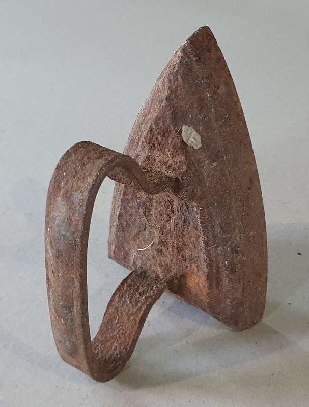 Vintage rusted cast iron, coal stove clothing Sad Iron (for door stop) as per photo