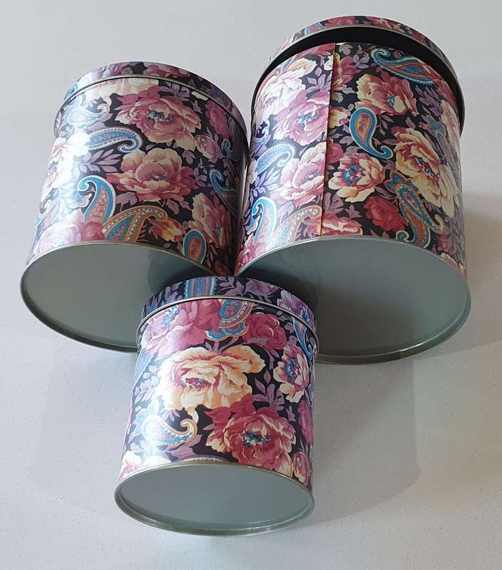 Set of 3 tins as per photos