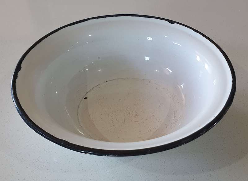 White Enamel bowl as per photo