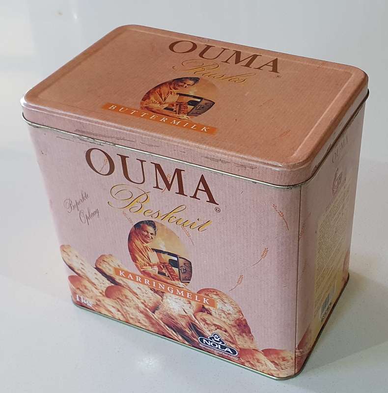 OUMA RUSKS tin as per photos