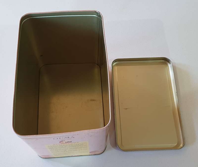 OUMA RUSKS tin as per photos