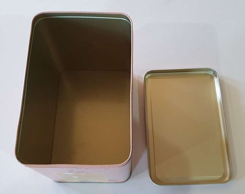 OUMA RUSKS tin as per photos
