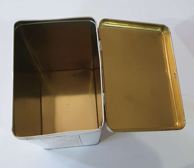 OUMA RUSKS tin as per photos