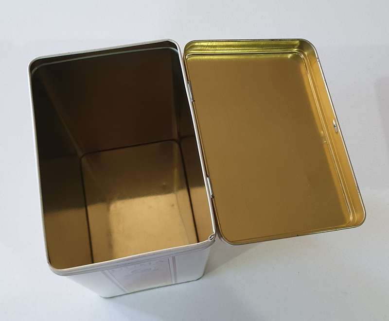 OUMA RUSKS tin as per photos