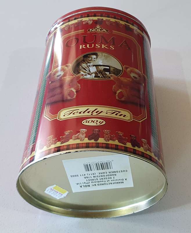 OUMA RUSKS tin as per photos