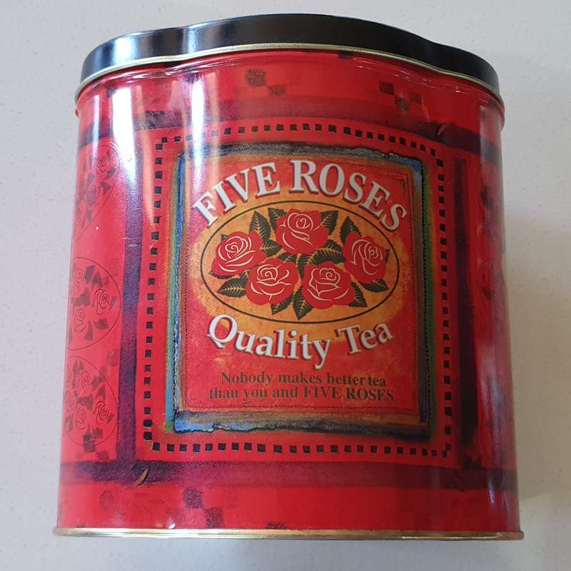 FIVE ROSES tea tin as per photos