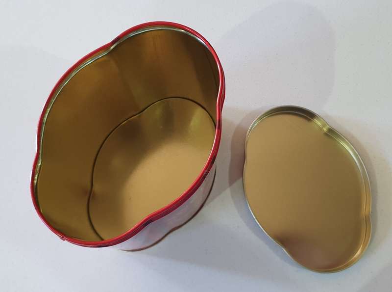 FIVE ROSES tea tin as per photos