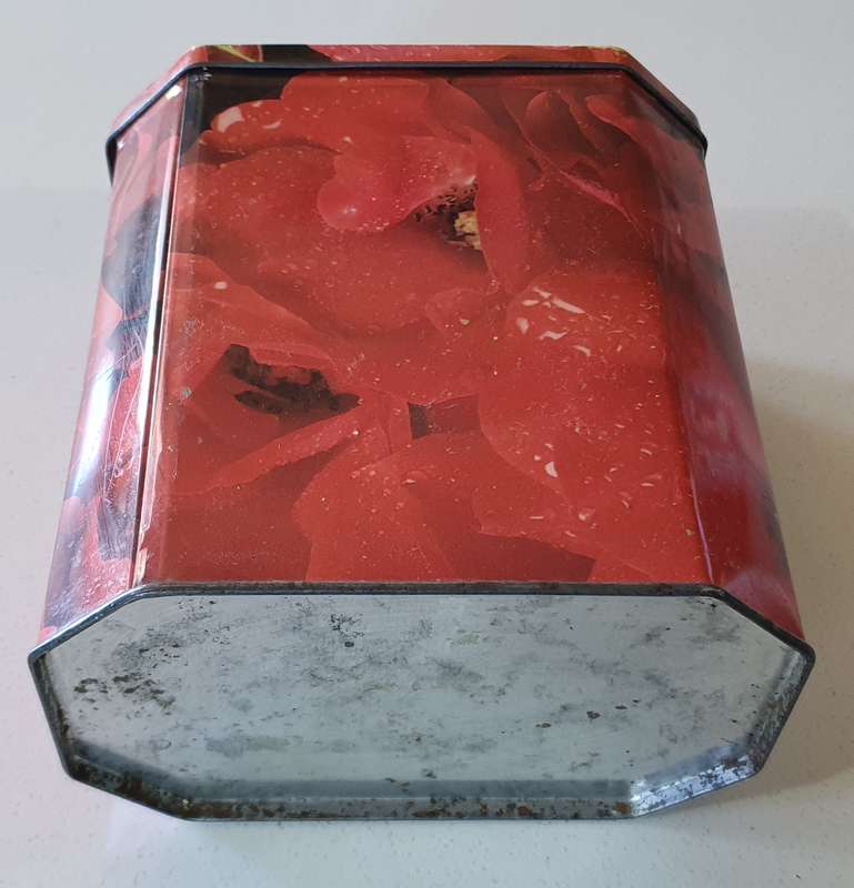 ROSES tin as per photos