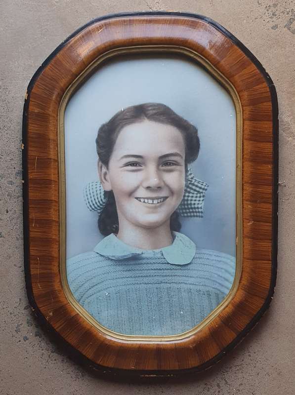 Vintage wooden frame with photo as per photos