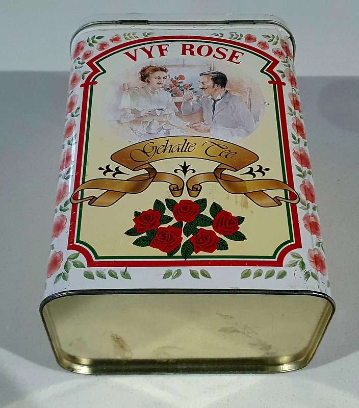 FIVE ROSES TEA tin as per photos