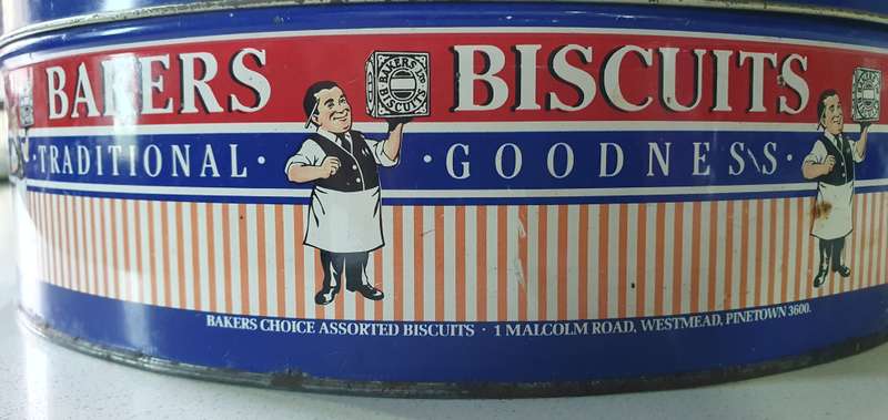 BAKERS biscuits tin as per photos