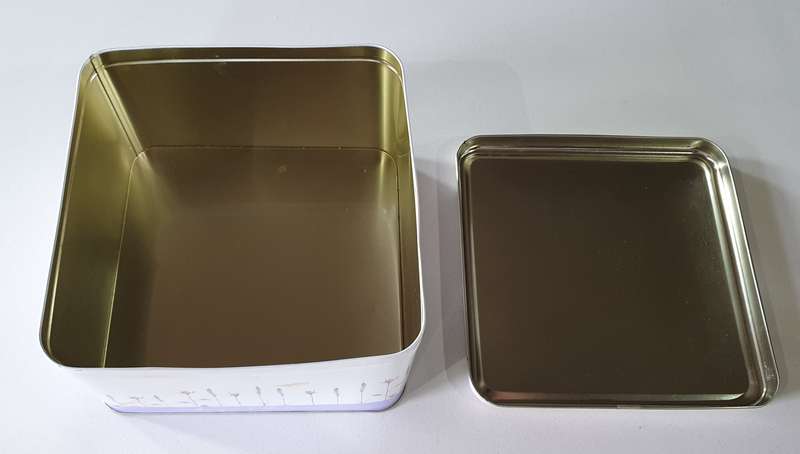 MARGARET ROBERTS tin as per photos