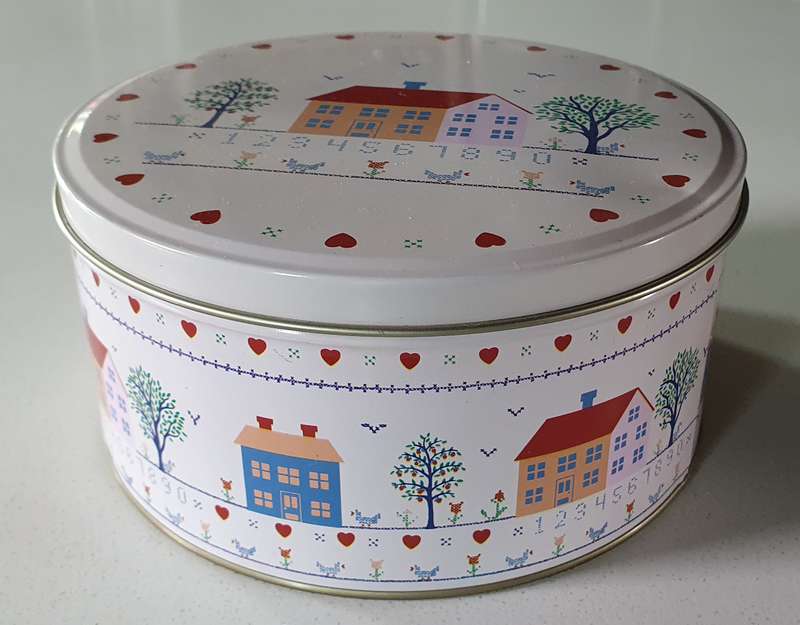 X-STITCH tin as per photos