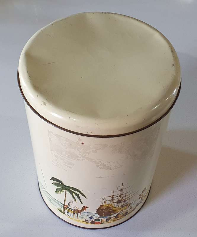 Vintage tin as per photos