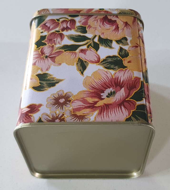 Flower theme tin as per photos