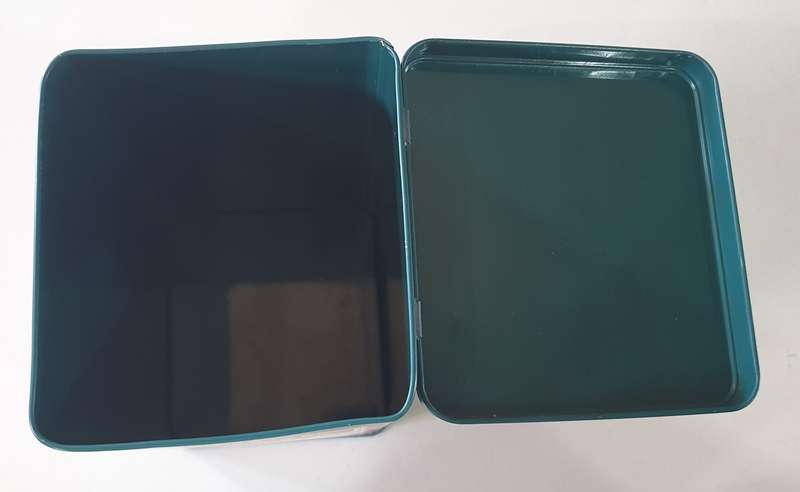 JUNGLE OATS tin as per photos