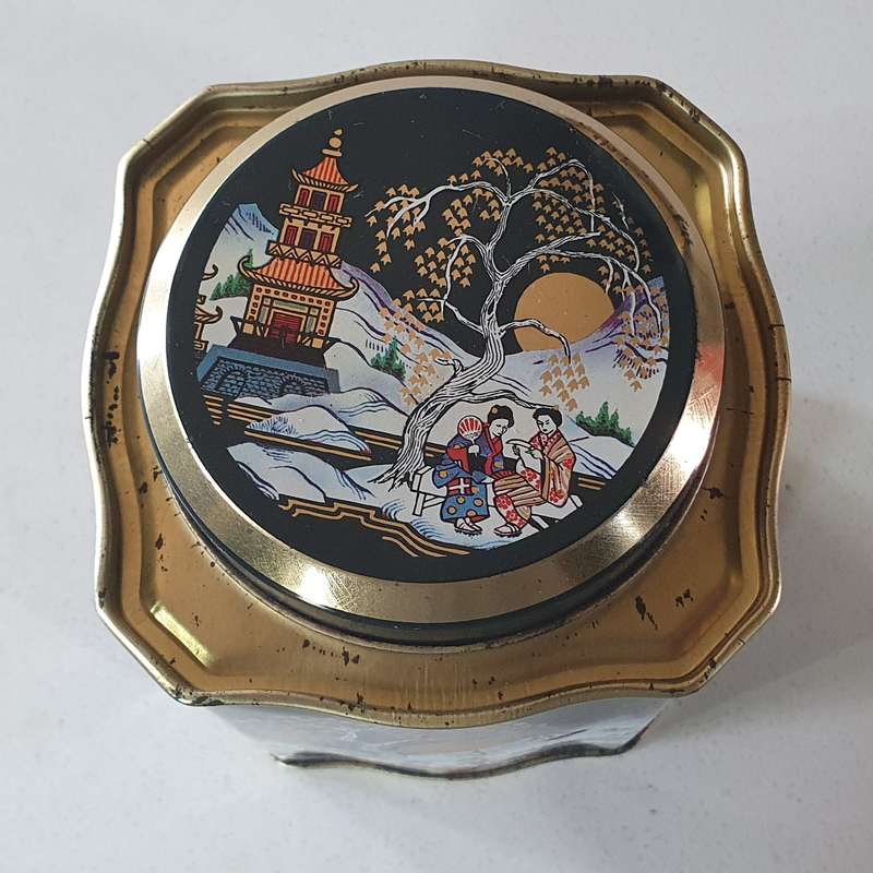 Tea tin as per photos