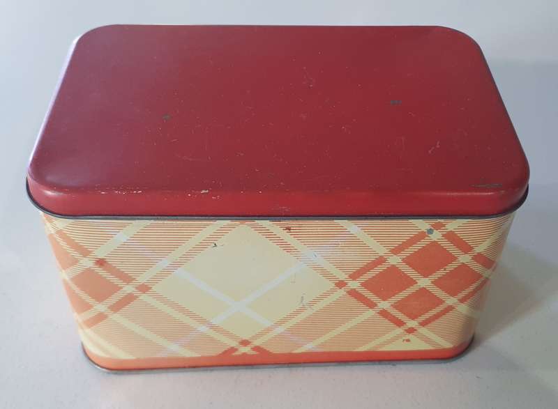 VINTAGE tin as per photos