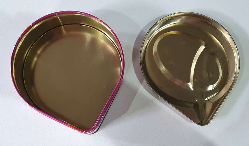 Nestle QUALITY STREET tin as per photos