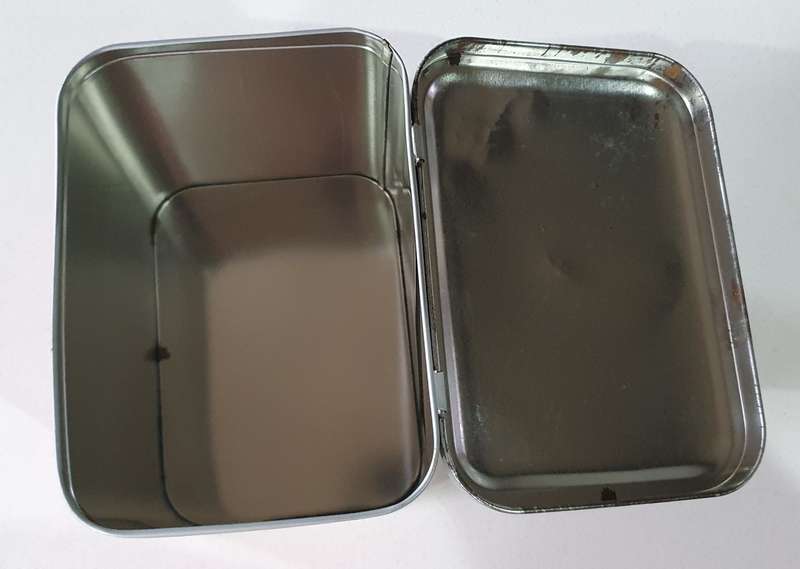 FIVE ROSES tea tin as per photos