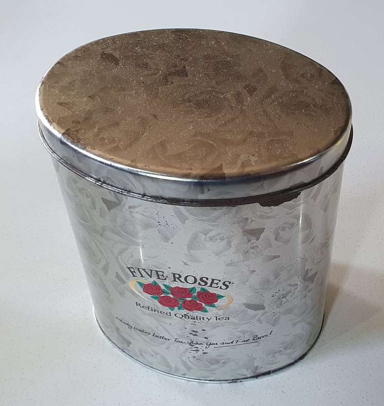 FIVE ROSES tea tin as per photos