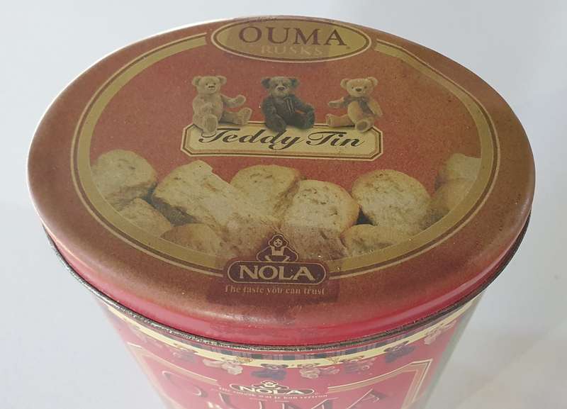 OUMA RUSKS tin as per photos