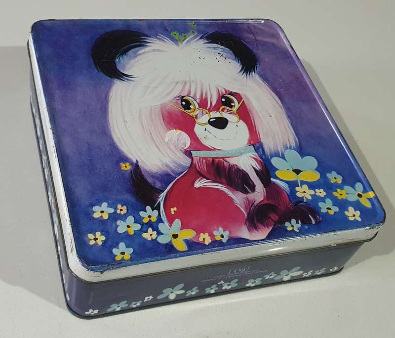 BAKERS tin as per photos