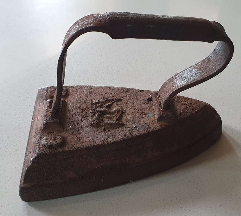 Vintage cast iron, coal stove Sad Iron as per photo
