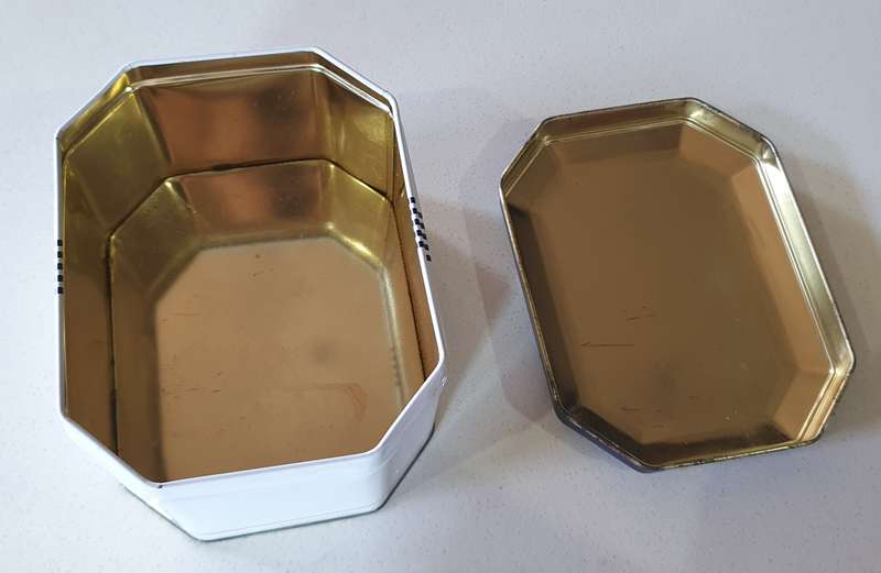 DAMASCUS tin as per photo.