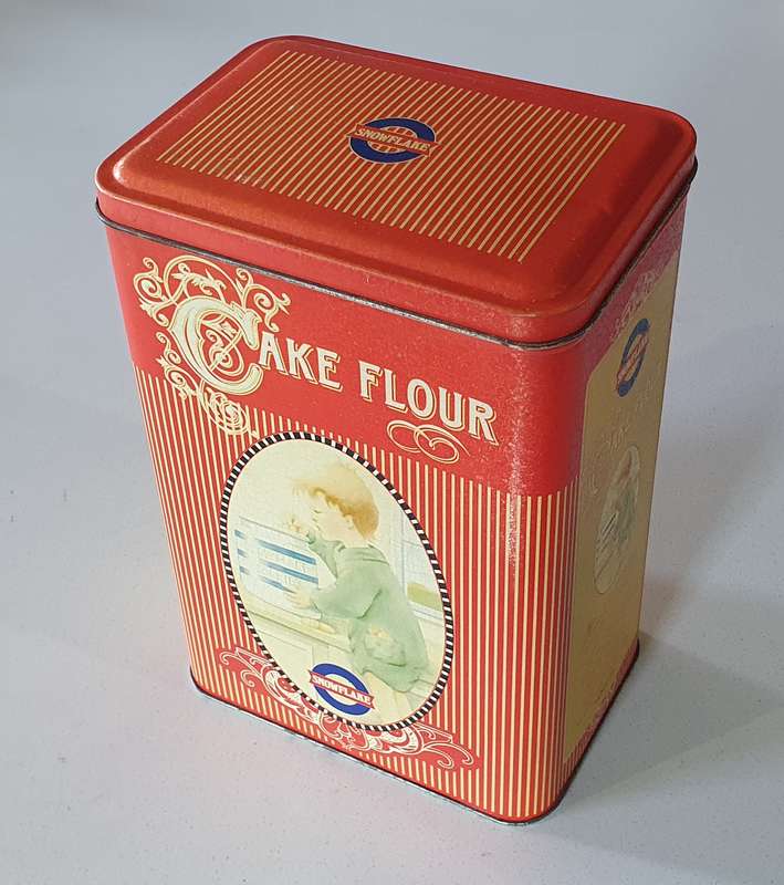 SNOWFLAKE CAKE FLOUR tin as per photo.