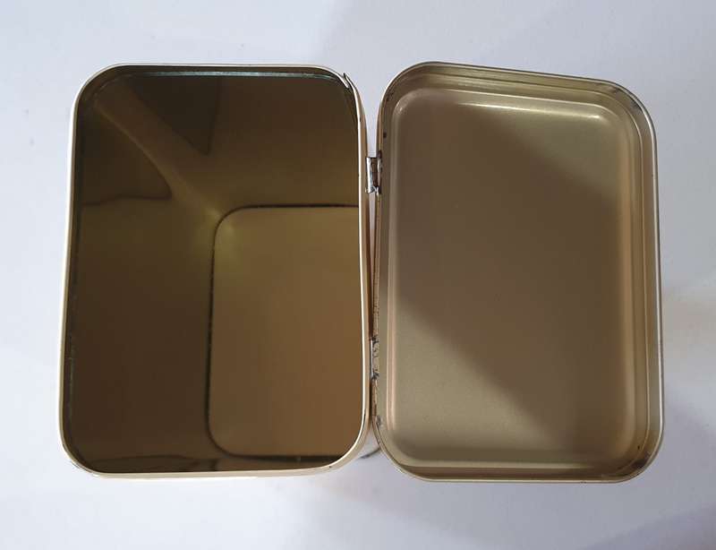 SELATI SUGAR tin as per photo.