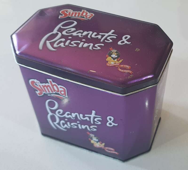 SIMBA PEANUTS & RAISINS tin as per photo
