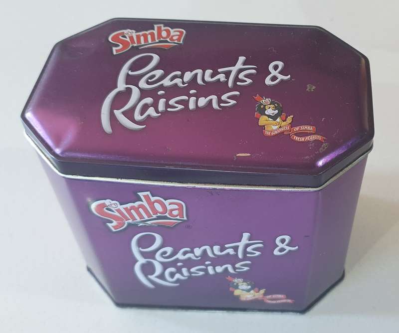 SIMBA PEANUTS & RAISINS tin as per photo