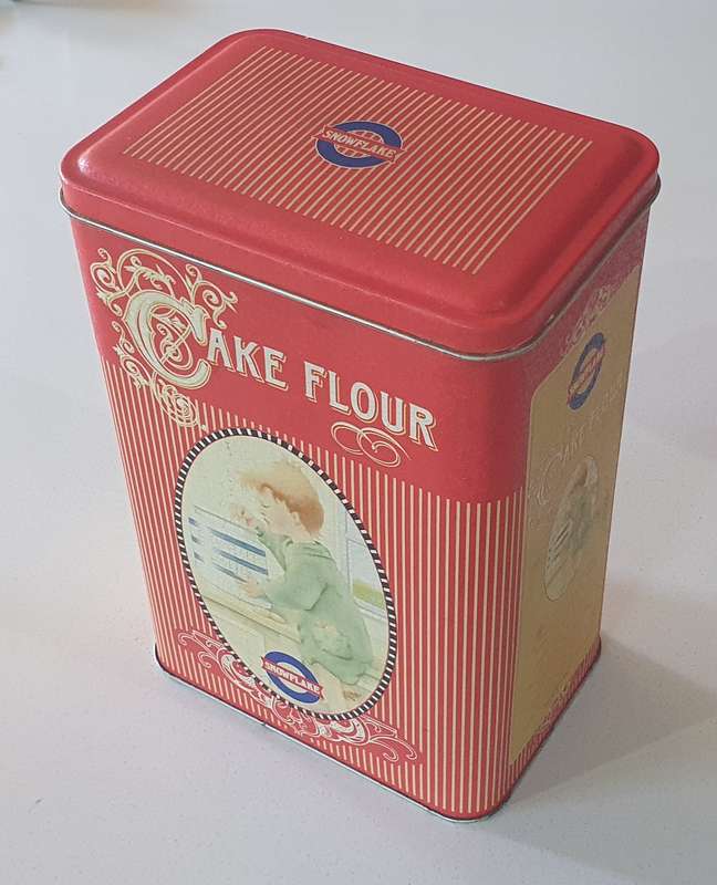 SNOWFLAKE CAKE FLOUR tin as per photo