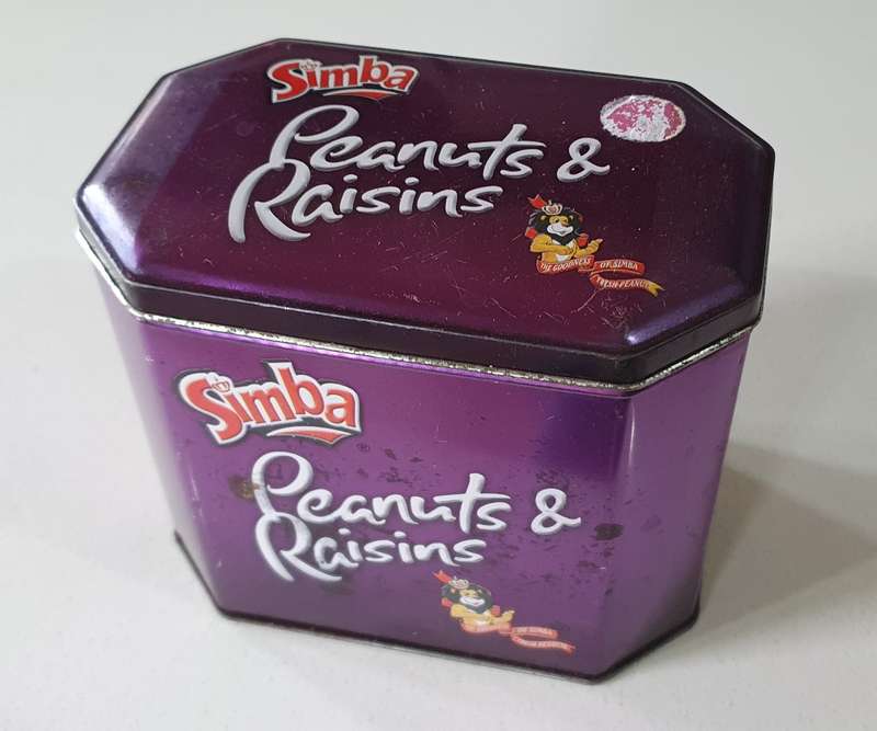 SIMBA PEANUTS & RAISINS tin as per photos