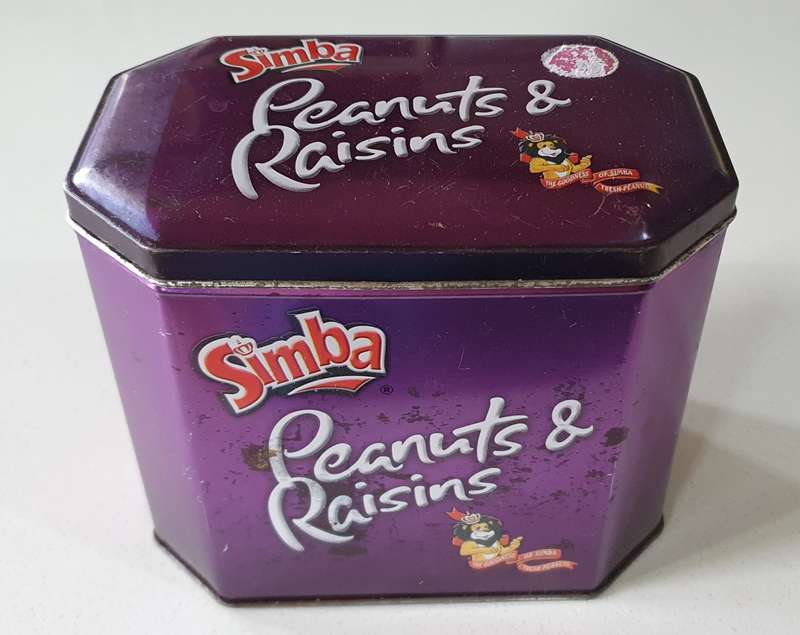 SIMBA PEANUTS & RAISINS tin as per photos