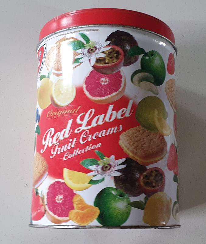 BAKERS RED LABEL tin as per photos