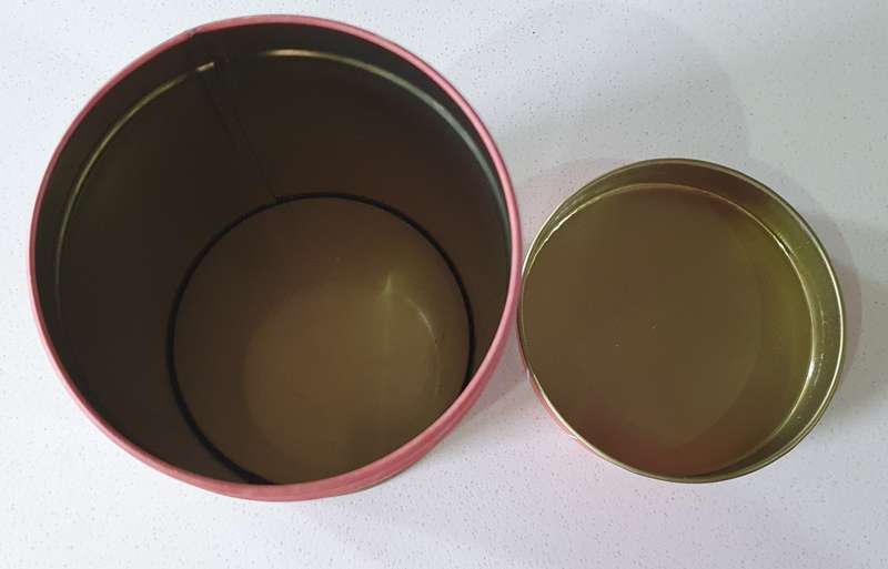 CAT theme tin as per photos
