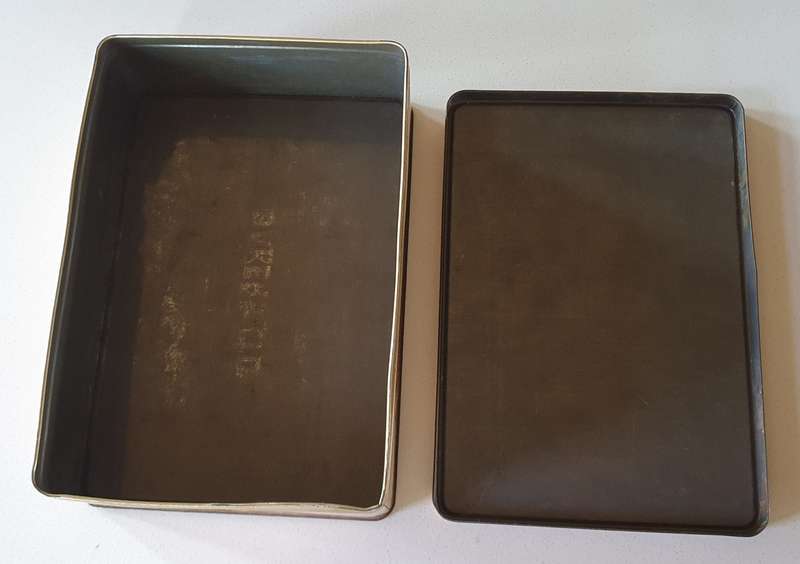 BAKAERS BISCUIT tin as per photos