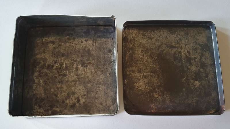 BAKAERS BISCUIT tin as per photos