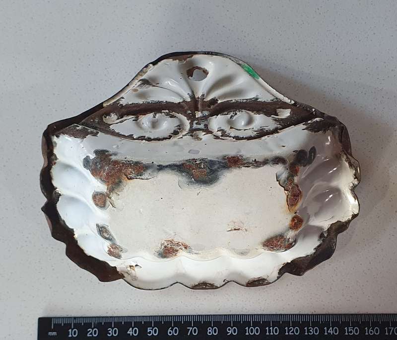 Vintage enamel soap holder as per photos