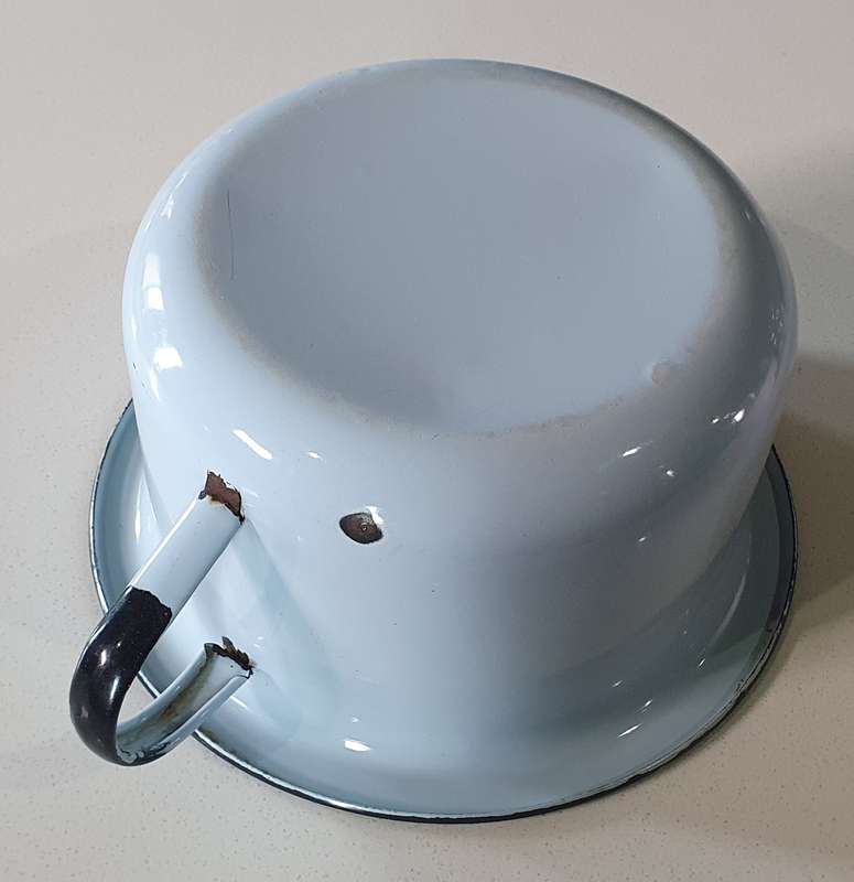 Vintage enamel bedpan as per photos