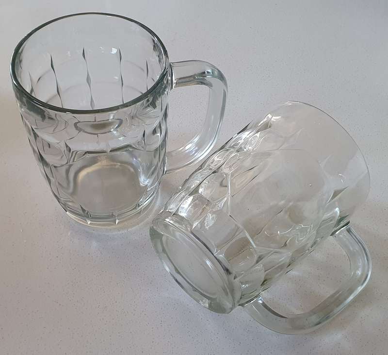 2 GLASS BEER MUGS as per photos