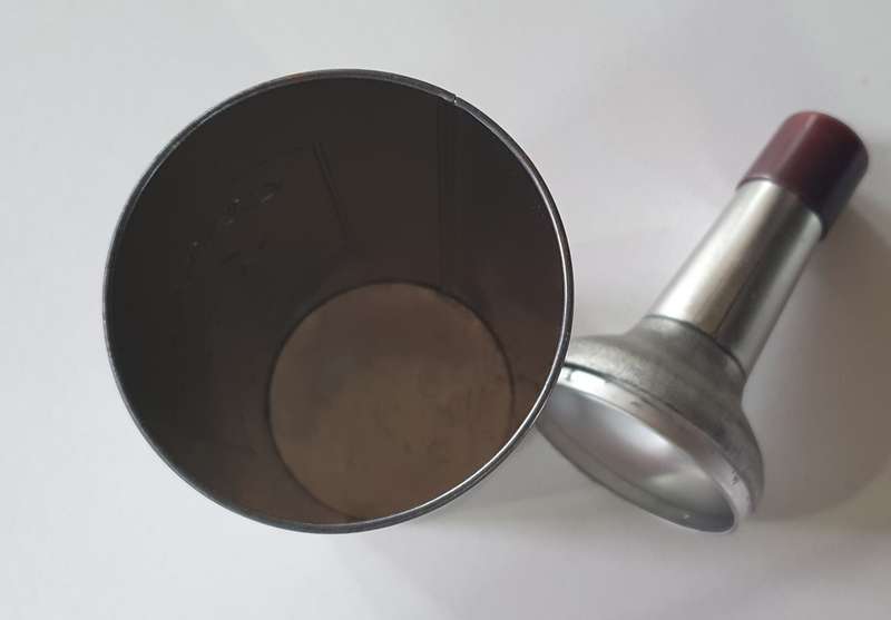 CHERRY LIQUEUR tin as per photos