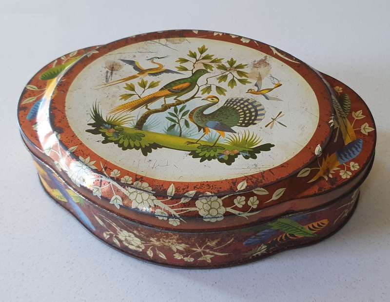 Vintage tin as per photos