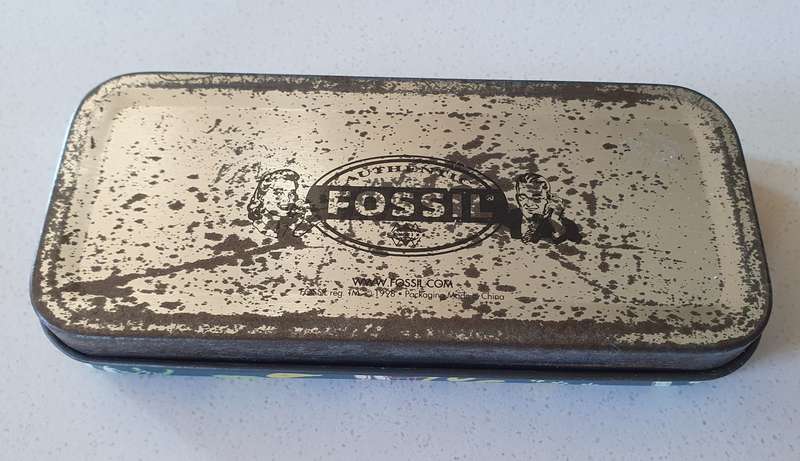FOSSIL tin as per photos