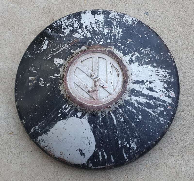 Vintage VW wheel hubcap as per photo