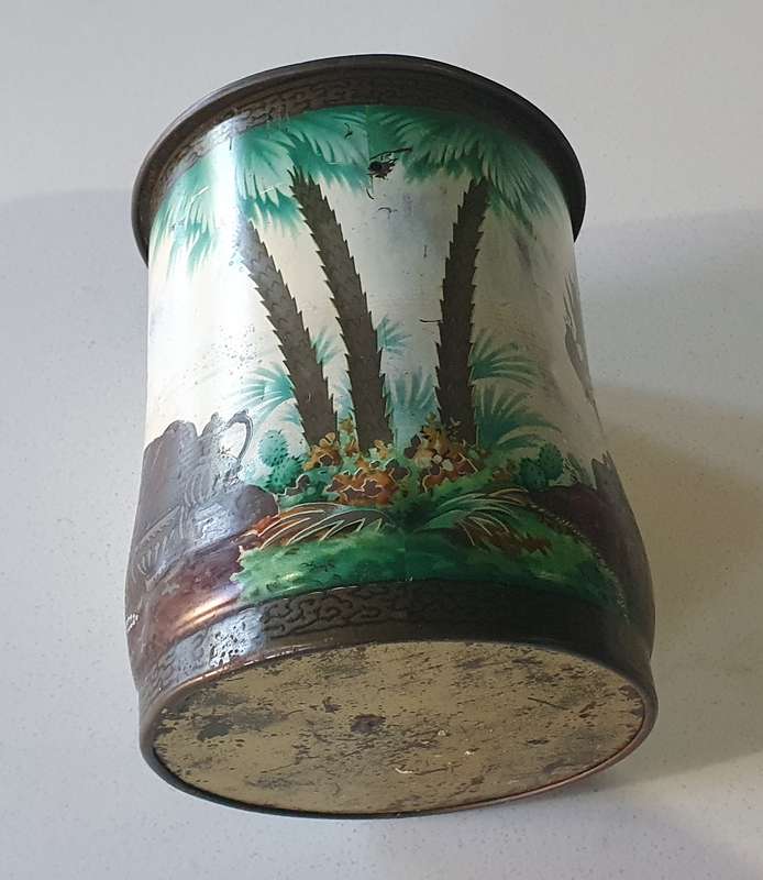 Vintage tin as per photos