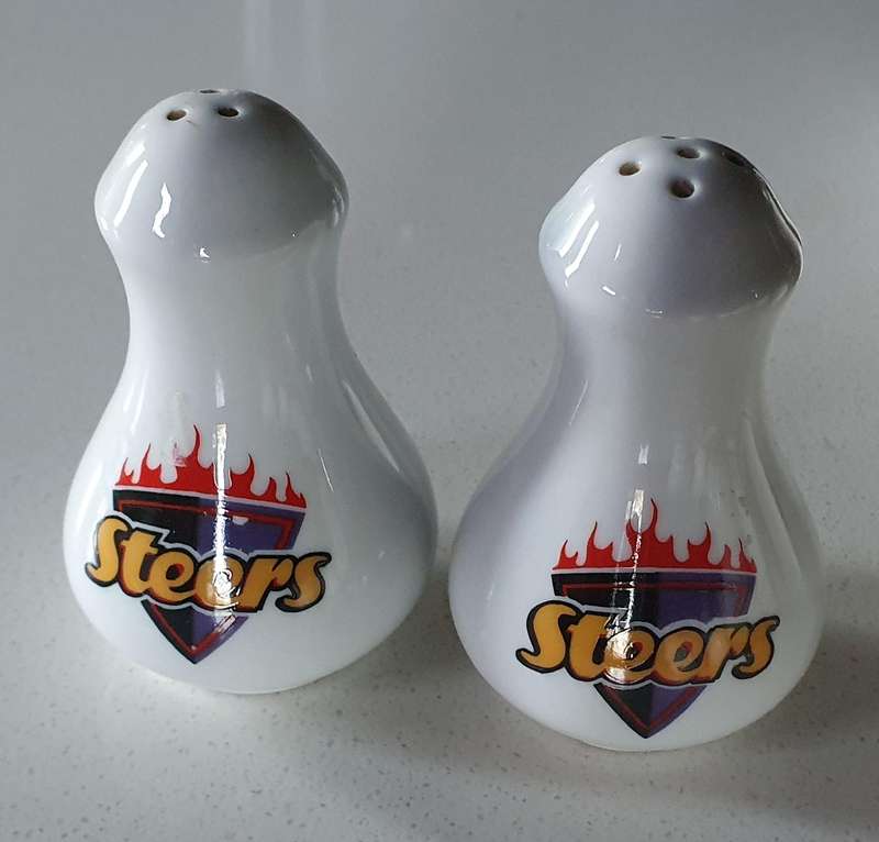 SALT and PEPPER SET - STEERS as per photo