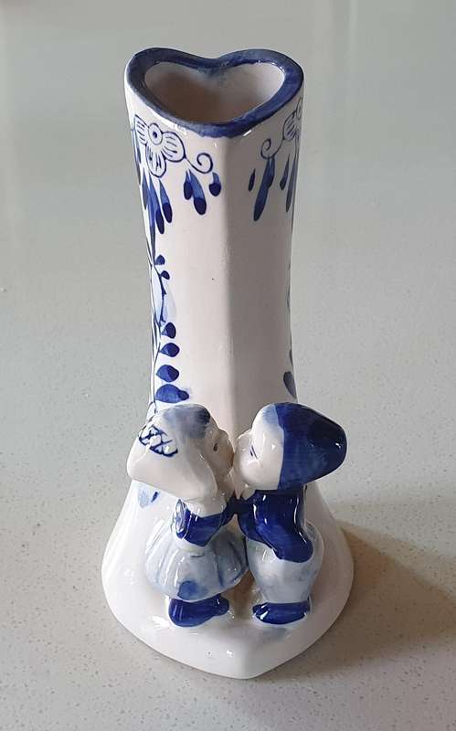 Blue and white figurine / vase - as per photo